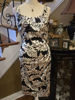 London Times Black & Cream Botanical-Print Sheath Midi Dress